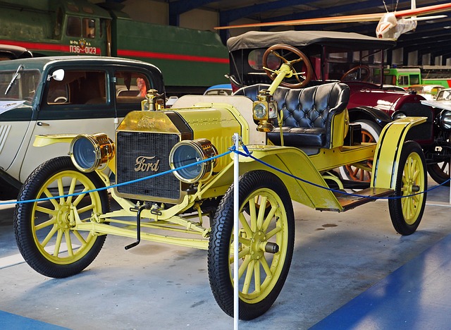 muzejní exemplář Fordu T, barevná fotografie